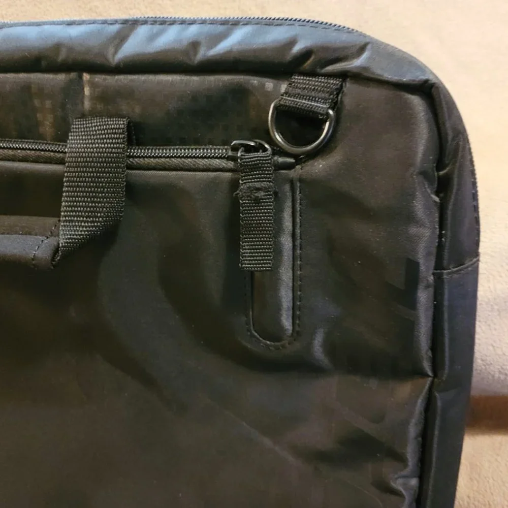*PRICE DROP* Targus Slim Laptop Slipcase Briefcase For Laptops Up To 15.6